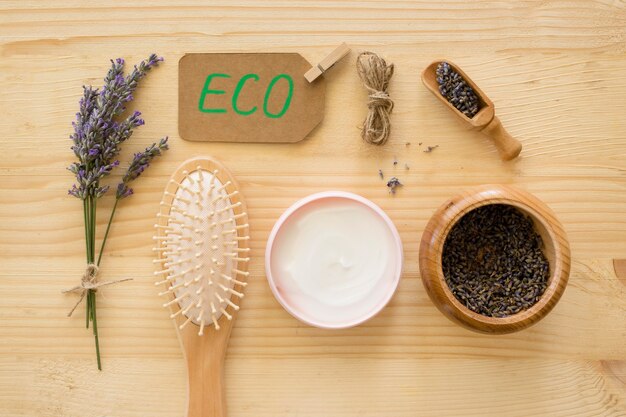 Jak odżywić włosy naturalnymi składnikami z kuchni?